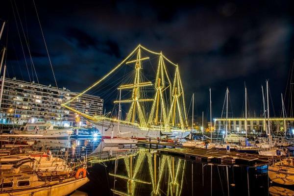 Toffe Studio Op 300M Van De Zeedijk Van Oostende Экстерьер фото